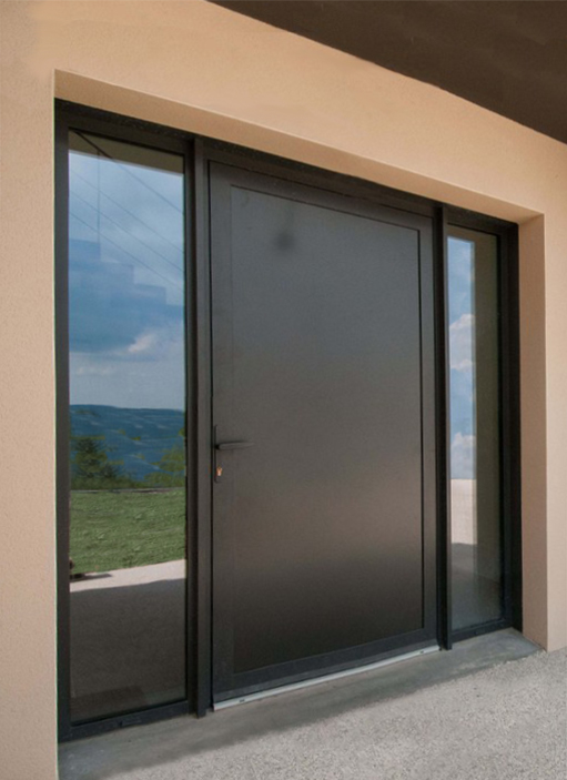 Photo porte d'entrée avec baies fixes