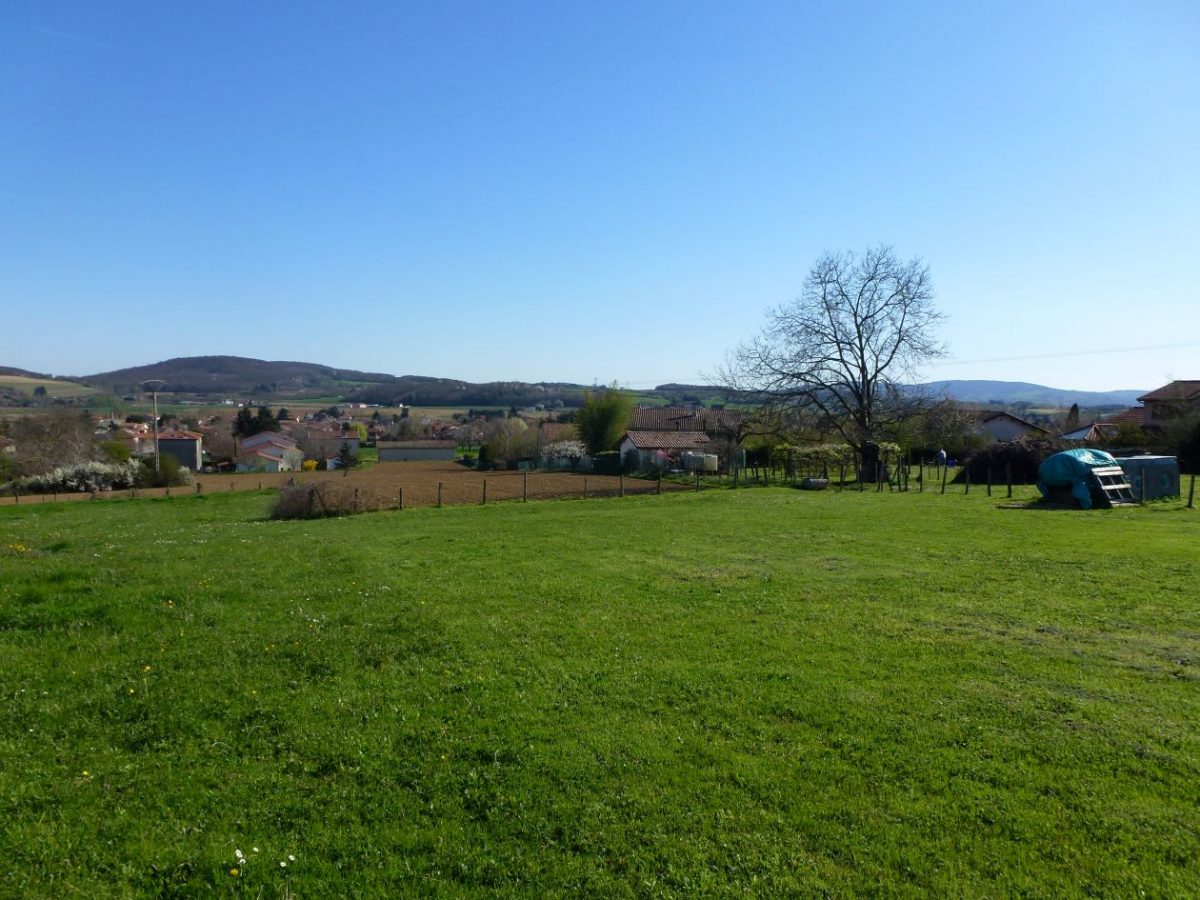 photo d'un terrain à Communay