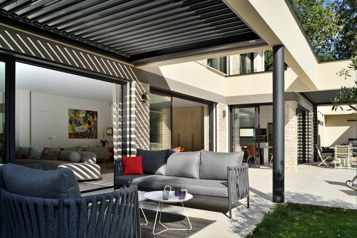 photo d'une pergola bioclimatique